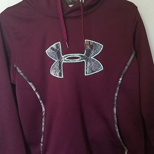 Under Armour sweatshirt